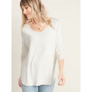 Old Navy Luxe V-Neck Tunic Tee
